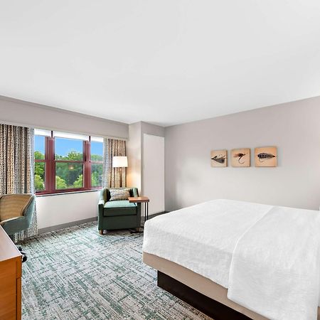 Hampton Inn & Suites לייק פלאסיד מראה חיצוני תמונה