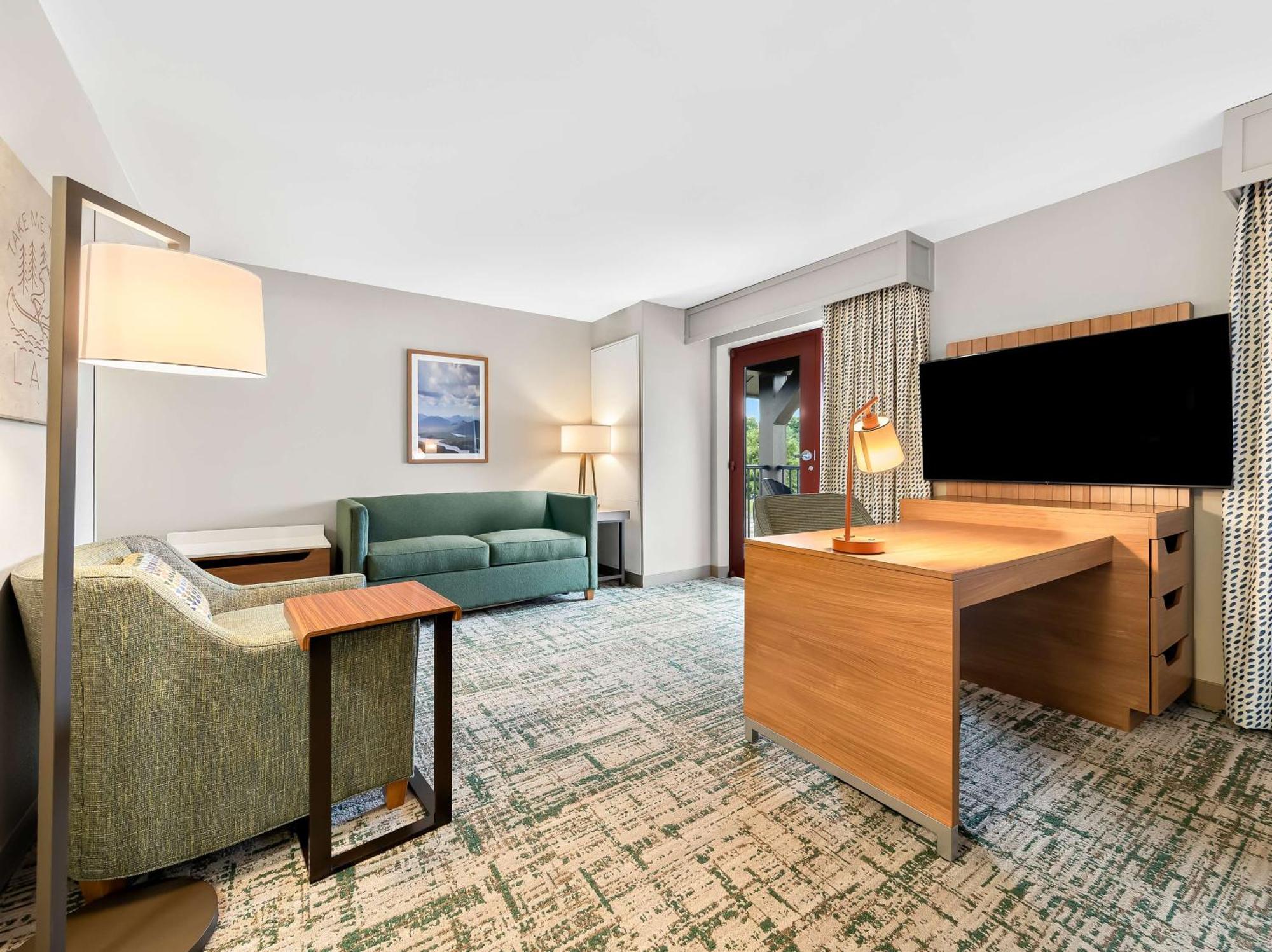 Hampton Inn & Suites לייק פלאסיד מראה חיצוני תמונה